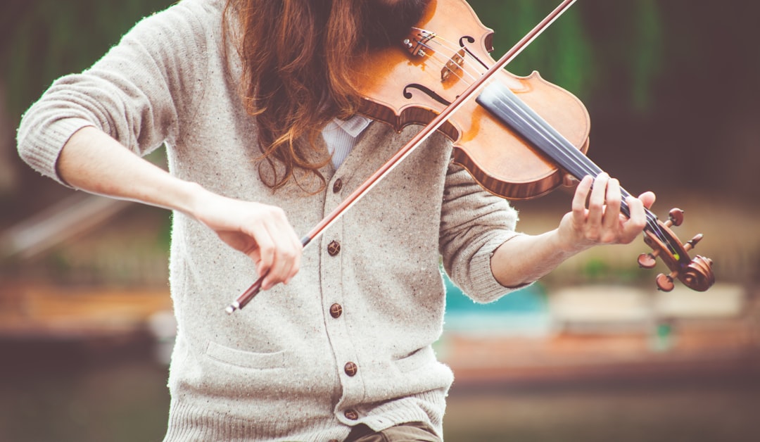 Photo Image: Guitar lesson Nouns: Guitar, Kids, Teacher, Music, Learning